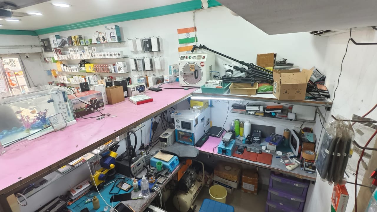 Fully-equipped mobile repair workbench with OCA and rework tools